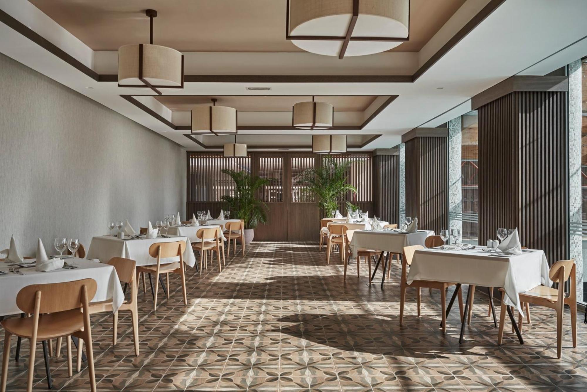 Atlantica Oasis Hotel Limassol Kültér fotó